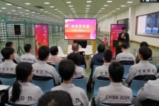奏响青春之歌，感受奋斗力量！“青春思享嘉”党的二十大精神宣讲走进“未来工厂”