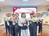 春风十里，不如你笑颜！致最美的你们